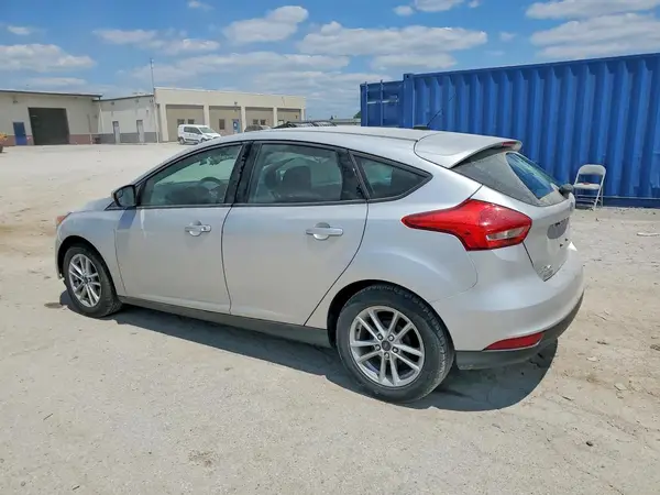 1FADP3K22JL267966 2018 FORD FOCUS - Image 2