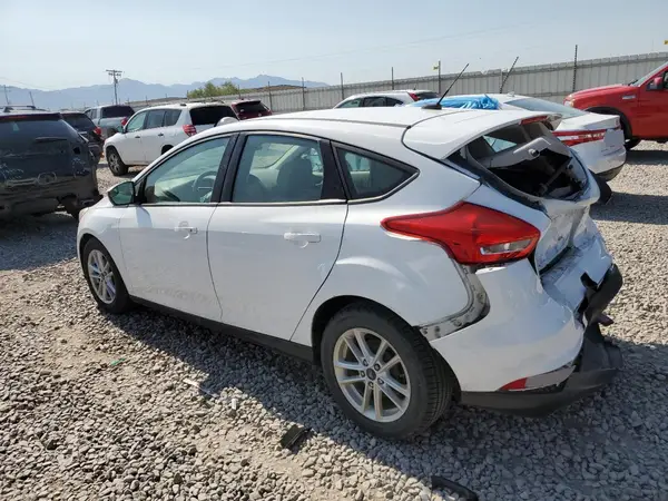 1FADP3K22JL273539 2018 FORD FOCUS - Image 2