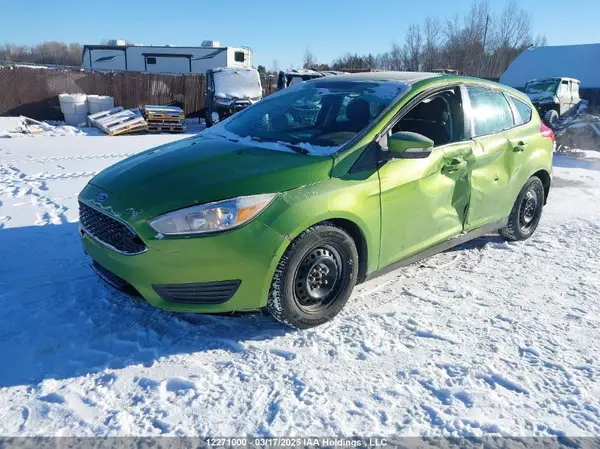 1FADP3K22JL273704 2018 FORD FOCUS - Image 2