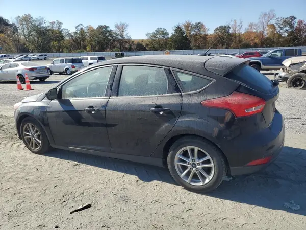 1FADP3K22JL284590 2018 FORD FOCUS - Image 2