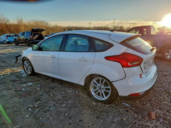 1FADP3K22JL286047 2018 FORD FOCUS - Image 2