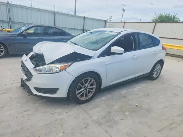 1FADP3K22JL302229 2018 FORD FOCUS - Image 1
