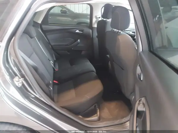 1FADP3K22JL313067 2018 FORD FOCUS - Image 8