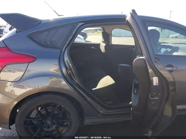1FADP3K22JL315269 2018 FORD FOCUS - Image 8