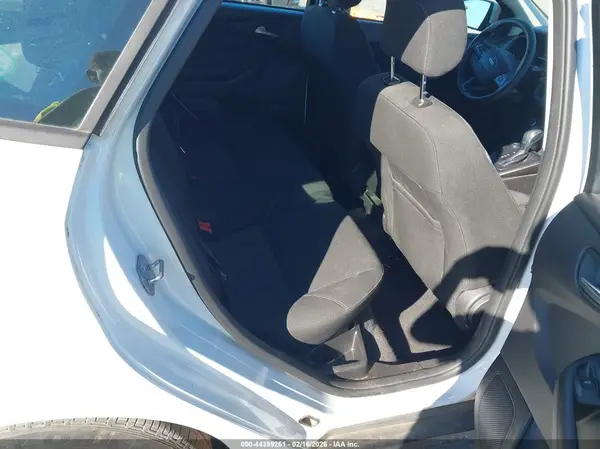 1FADP3K22JL319192 2018 FORD FOCUS - Image 8