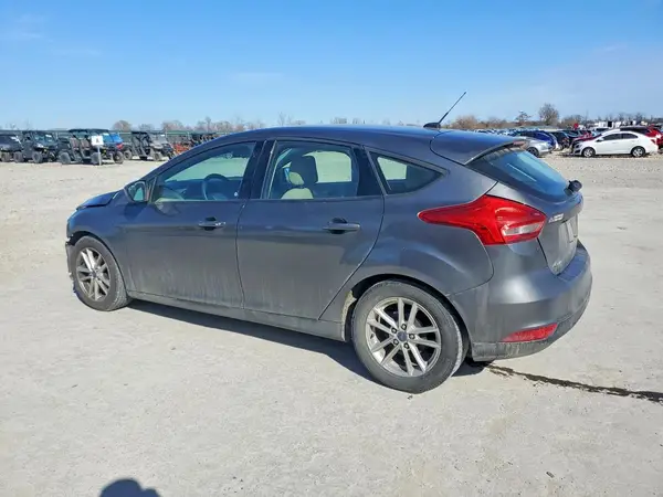 1FADP3K22JL327034 2018 FORD FOCUS - Image 2