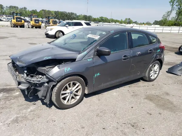 1FADP3K22JL329513 2018 FORD FOCUS - Image 1