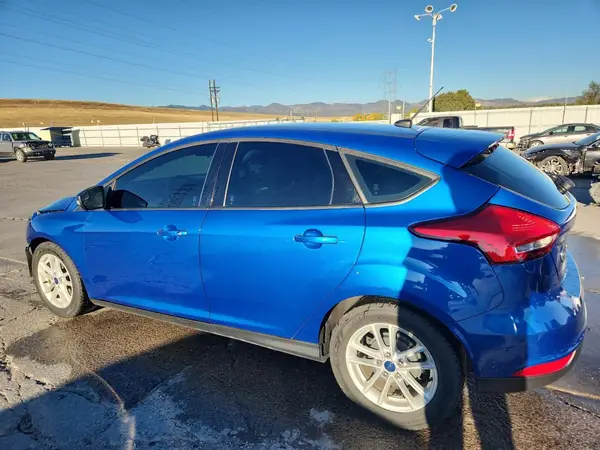 1FADP3K22JL331083 2018 FORD FOCUS - Image 2