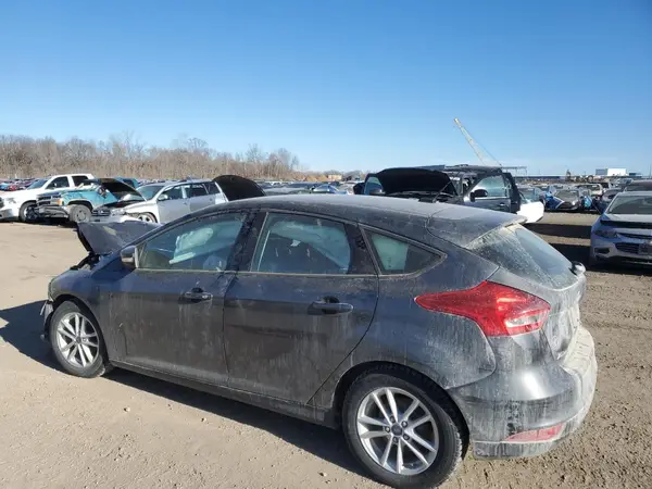 1FADP3K22JL331262 2018 FORD FOCUS - Image 2