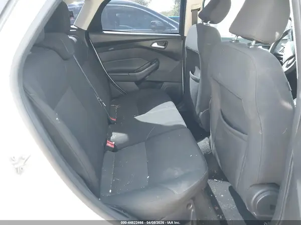 1FADP3K23GL205310 2016 FORD FOCUS - Image 8
