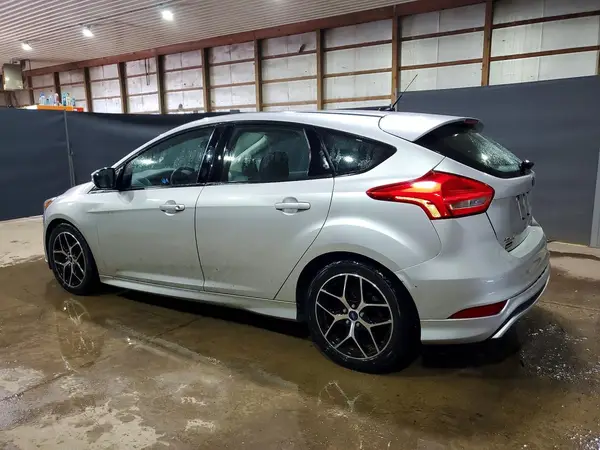 1FADP3K23GL208109 2016 FORD FOCUS - Image 2