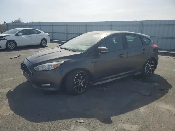 1FADP3K23GL236203 2016 FORD FOCUS - Image 1