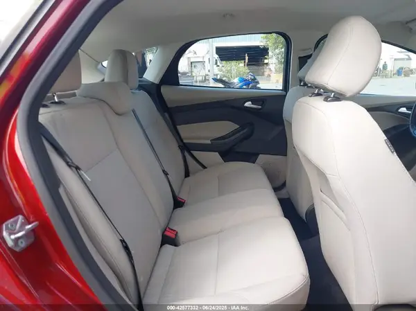 1FADP3K23GL258797 2016 FORD FOCUS - Image 8
