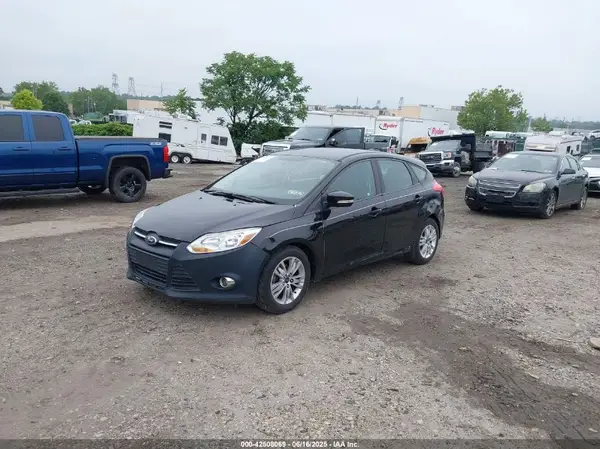 1FADP3K23GL259612 2016 FORD FOCUS - Image 2