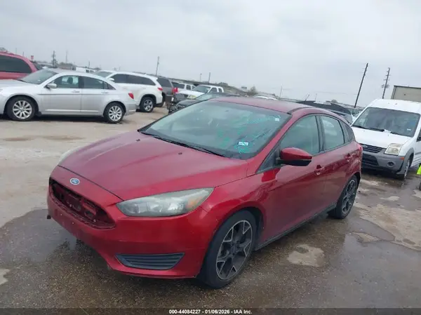 1FADP3K23GL262557 2016 FORD FOCUS - Image 2