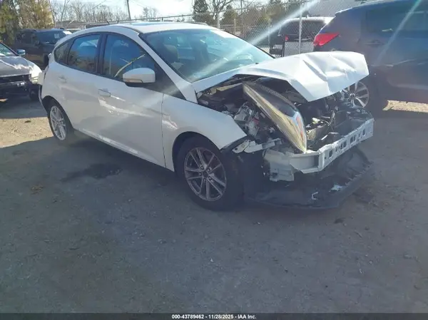 1FADP3K23GL269122 2016 FORD FOCUS - Image 1