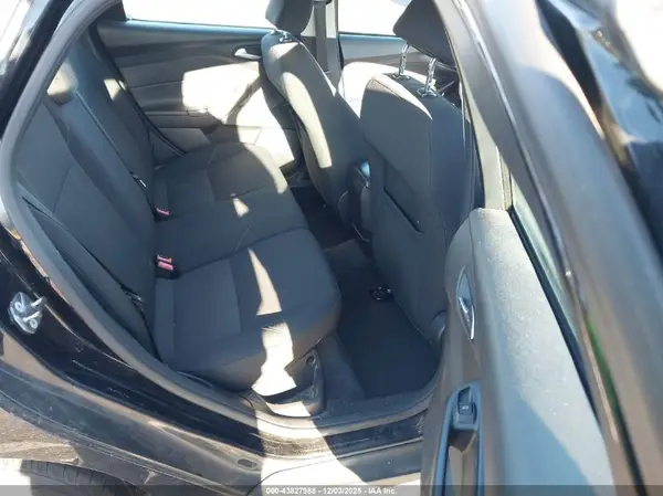 1FADP3K23GL271338 2016 FORD FOCUS - Image 8