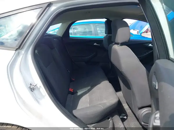 1FADP3K23GL277401 2016 FORD FOCUS - Image 8