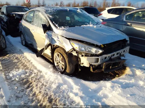 1FADP3K23GL284526 2016 FORD FOCUS - Image 1