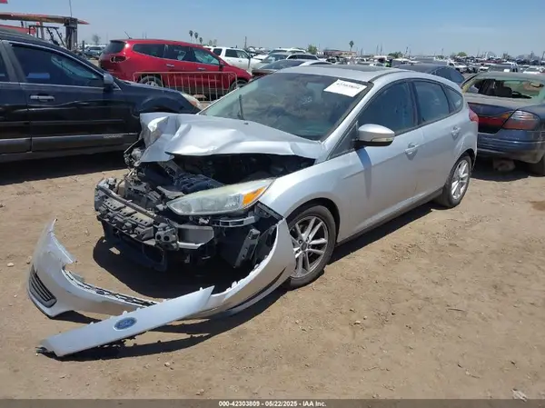 1FADP3K23GL285000 2016 FORD FOCUS - Image 2