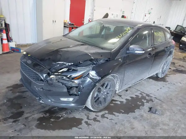 1FADP3K23GL299558 2016 FORD FOCUS - Image 2