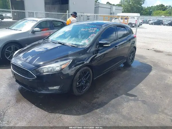 1FADP3K23GL307383 2016 FORD FOCUS - Image 2