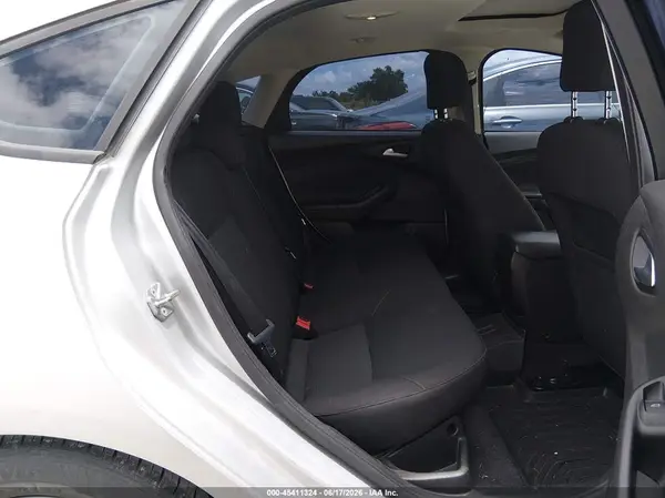 1FADP3K23GL338925 2016 FORD FOCUS - Image 8