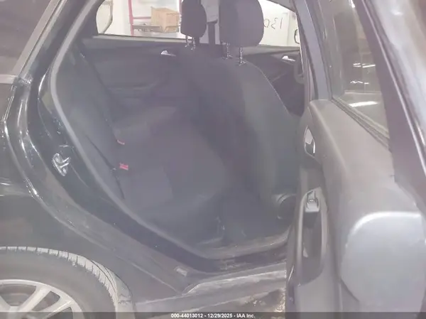 1FADP3K23GL339217 2016 FORD FOCUS - Image 8