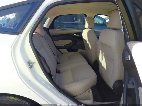 1FADP3K23GL343736 2016 FORD FOCUS - Image 8