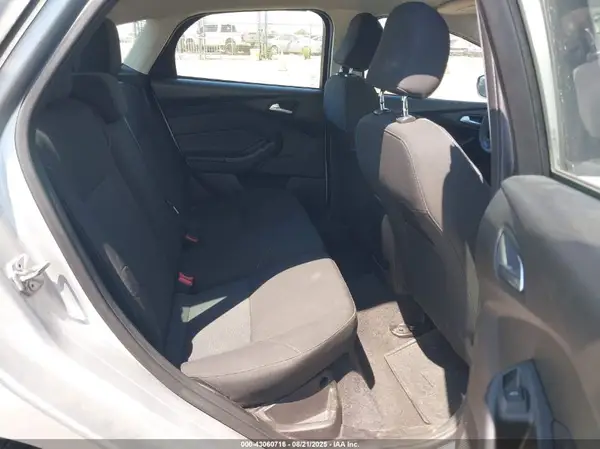 1FADP3K23GL344983 2016 FORD FOCUS - Image 8