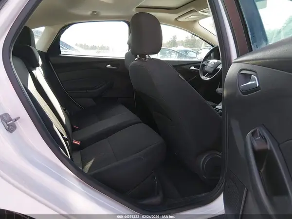 1FADP3K23GL345065 2016 FORD FOCUS - Image 8