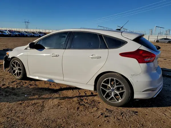 1FADP3K23GL362870 2016 FORD FOCUS - Image 2