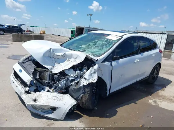 1FADP3K23GL368085 2016 FORD FOCUS - Image 2