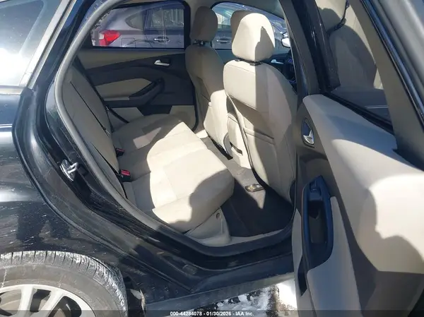 1FADP3K23GL371567 2016 FORD FOCUS - Image 8