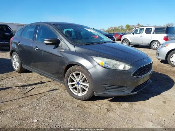 1FADP3K23GL377515 2016 FORD FOCUS - Image 1