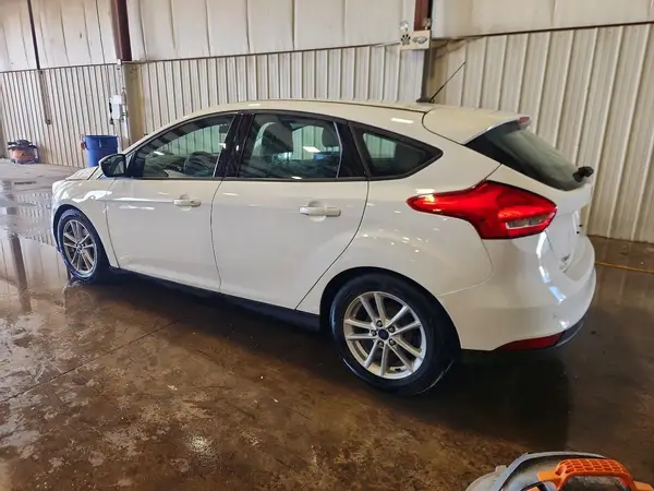 1FADP3K23GL389163 2016 FORD FOCUS - Image 2