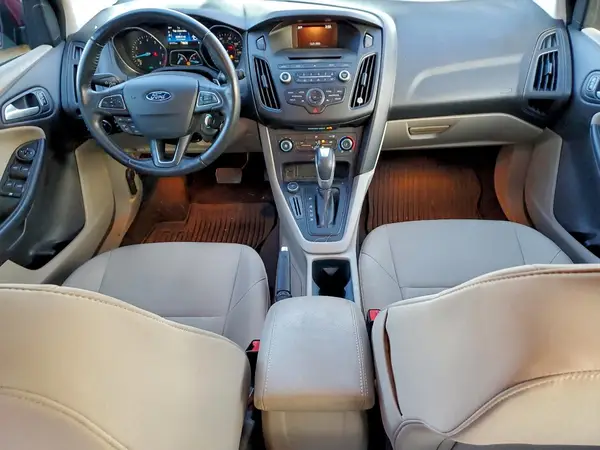 1FADP3K23GL401165 2016 FORD FOCUS - Image 8