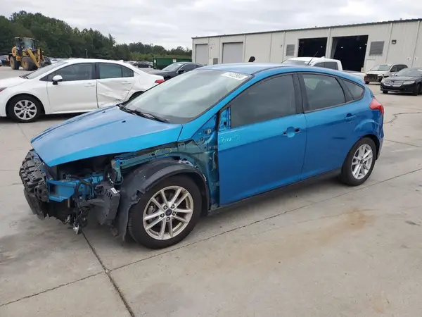 1FADP3K23GL401702 2016 FORD FOCUS - Image 1