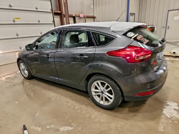 1FADP3K23GL404261 2016 FORD FOCUS - Image 2