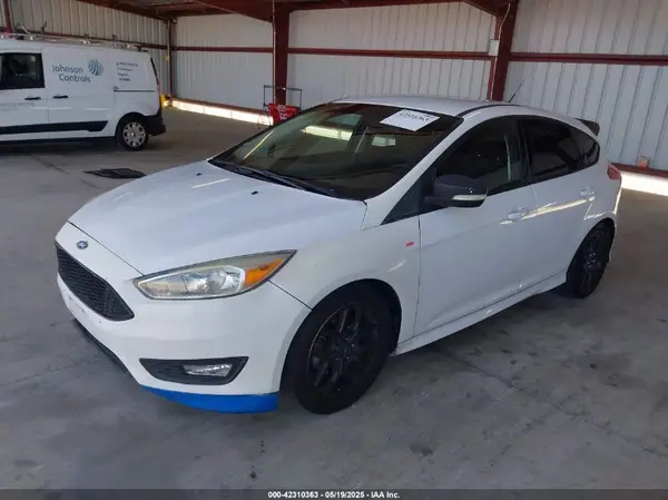 1FADP3K23GL407418 2016 FORD FOCUS - Image 2