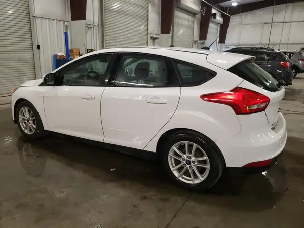 1FADP3K23HL215370 2017 FORD FOCUS - Image 2