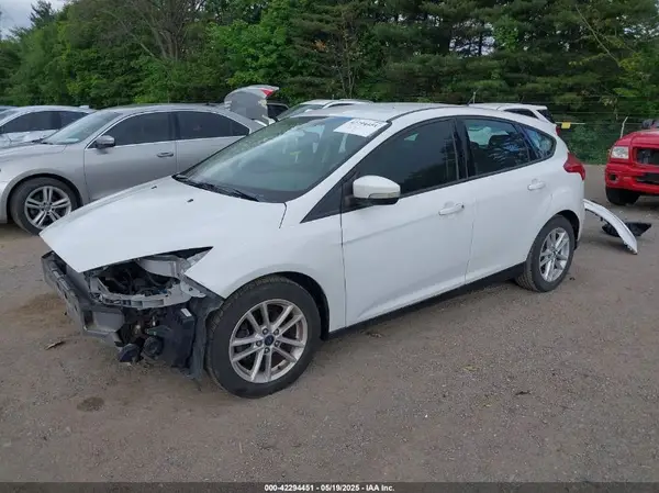 1FADP3K23HL215823 2017 FORD FOCUS - Image 2