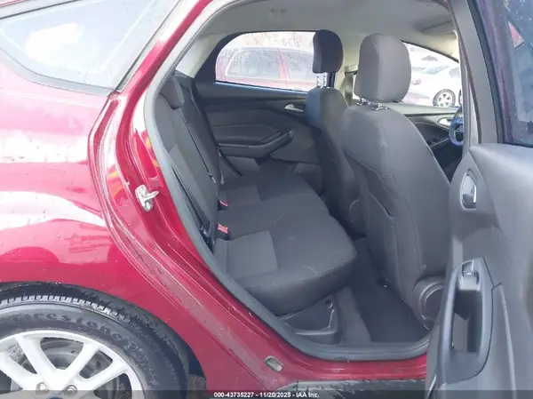 1FADP3K23HL218592 2017 FORD FOCUS - Image 8