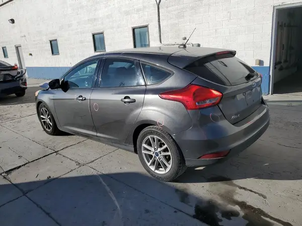 1FADP3K23HL246425 2017 FORD FOCUS - Image 2