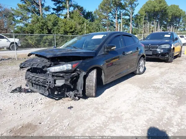 1FADP3K23HL249230 2017 FORD FOCUS - Image 2