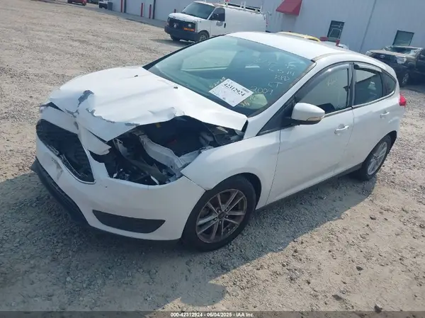 1FADP3K23HL262009 2017 FORD FOCUS - Image 2