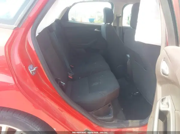 1FADP3K23HL271860 2017 FORD FOCUS - Image 8