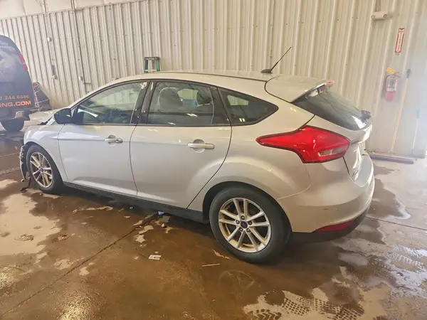 1FADP3K23HL279215 2017 FORD FOCUS - Image 2