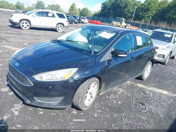 1FADP3K23HL293812 2017 FORD FOCUS - Image 2
