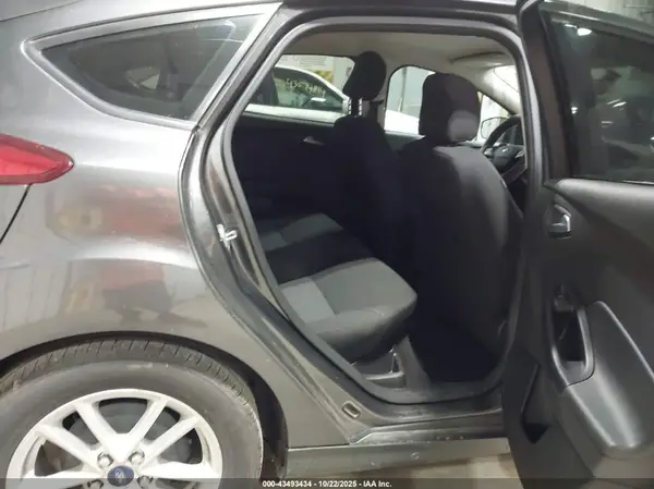 1FADP3K23HL295964 2017 FORD FOCUS - Image 8